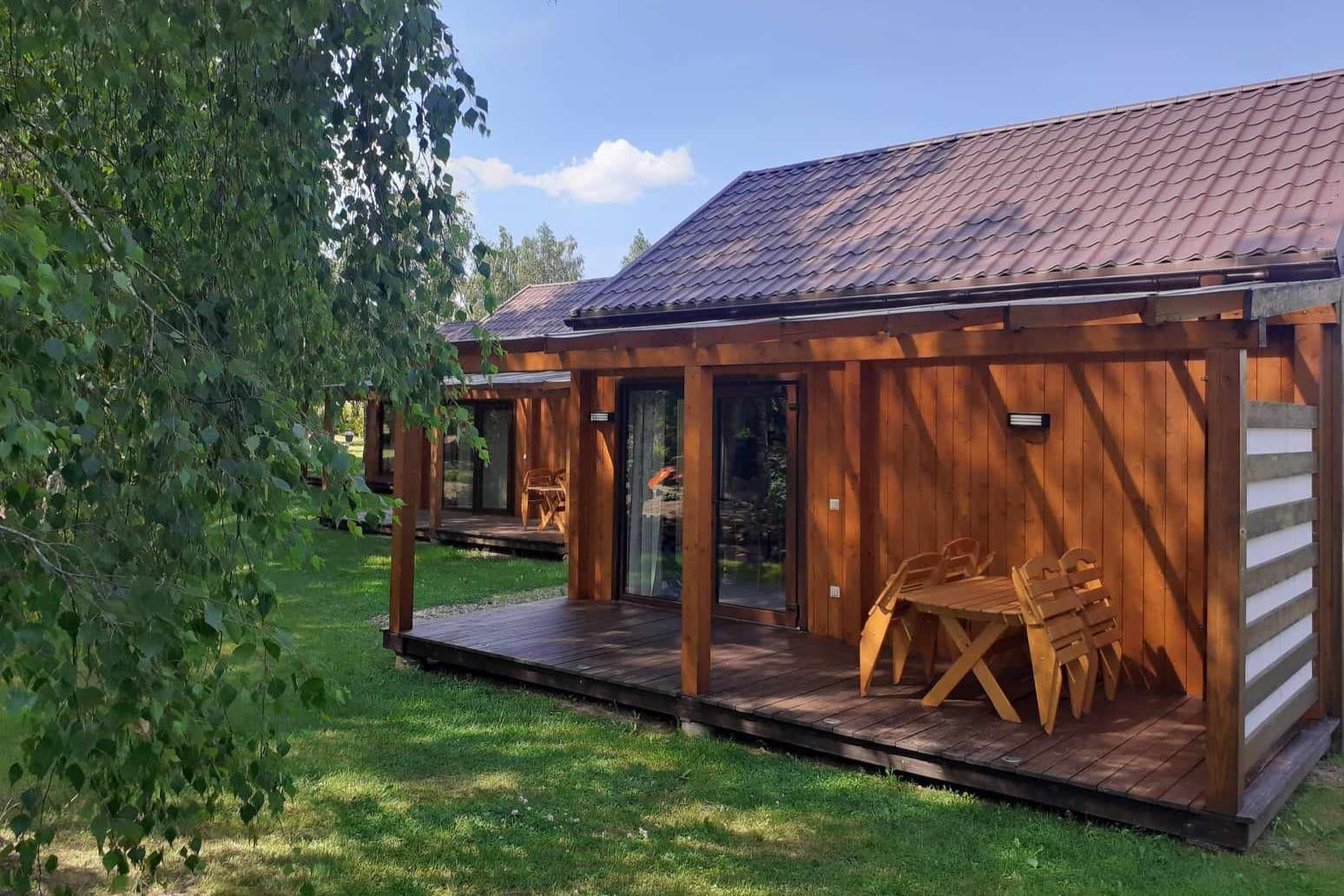 Firma sprzątająca Perfekt Plus - oferujemy kompleksowe sprzątanie Domy letniskowe - w Piszu, Kolnie, Ostrołęce, Turośli i okolicy.